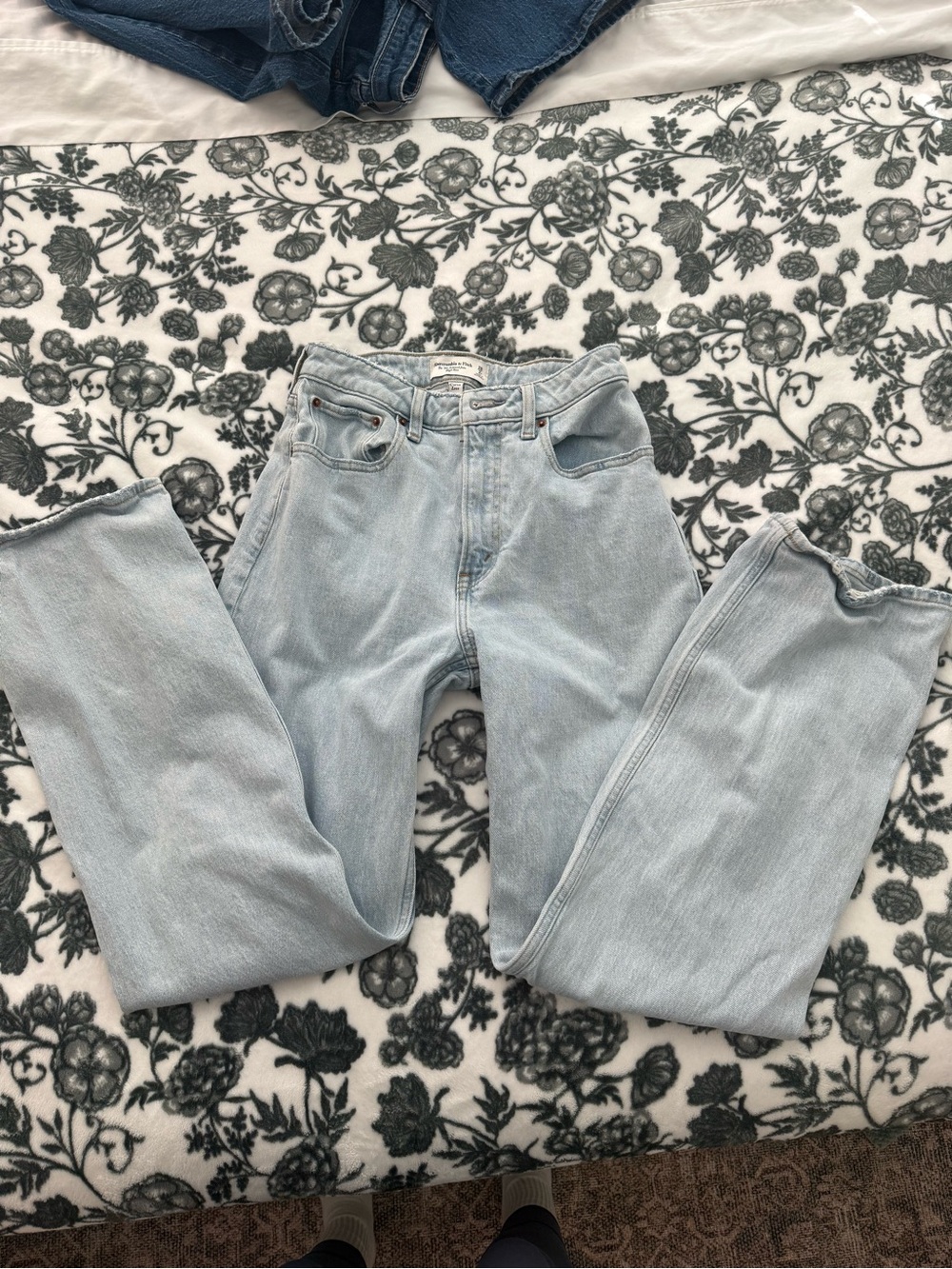 Abercrombie High Rise 90s Relaxed Fit Curve Love